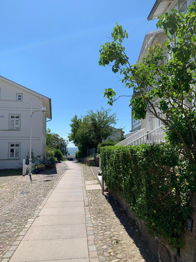 Villa-Rosengarten-Ferienwohnung-Baumhaus-Mit-Seeblick 萨斯尼茨 外观 照片