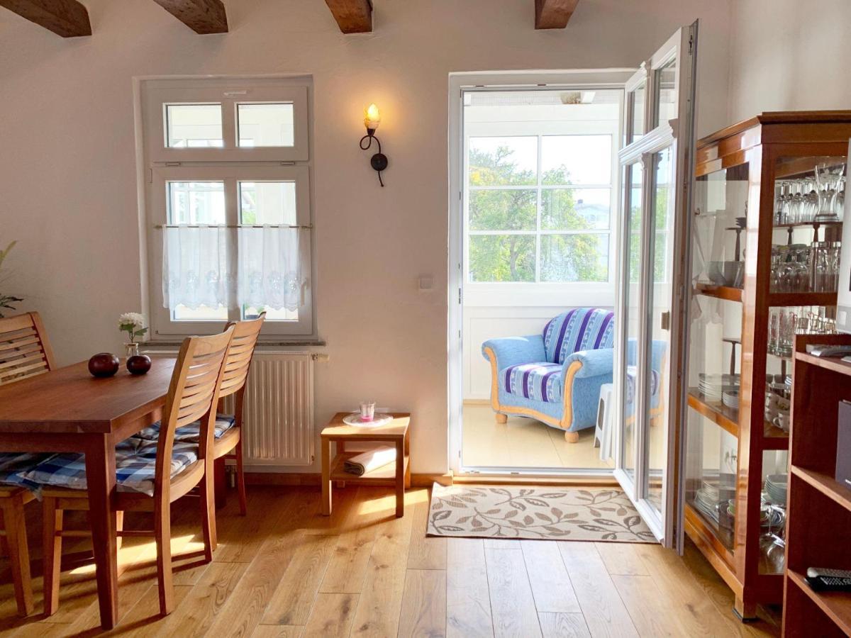 Villa-Rosengarten-Ferienwohnung-Baumhaus-Mit-Seeblick 萨斯尼茨 外观 照片