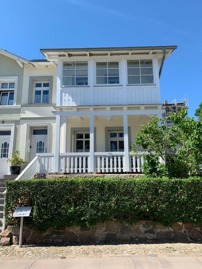 Villa-Rosengarten-Ferienwohnung-Baumhaus-Mit-Seeblick 萨斯尼茨 外观 照片